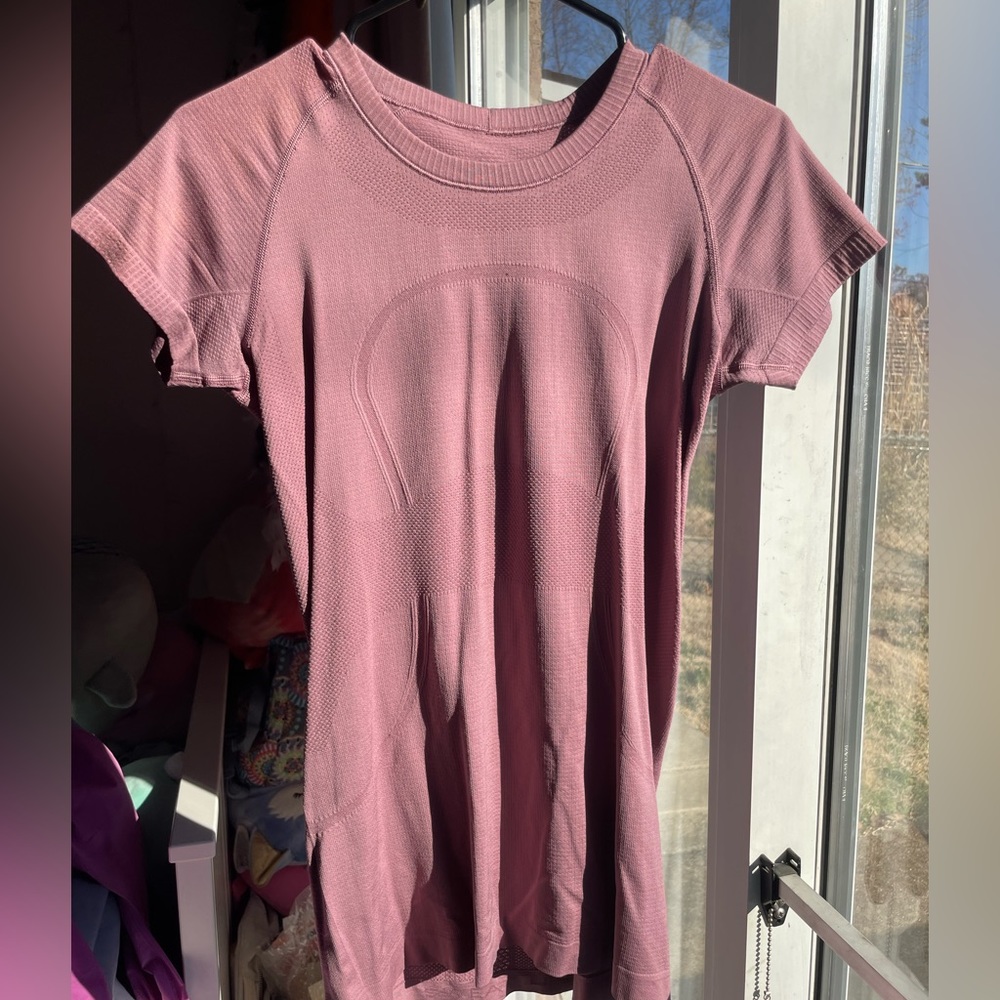 lululemon swiftly short sleeve!